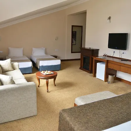 West Davraz Hotel Cobanisa