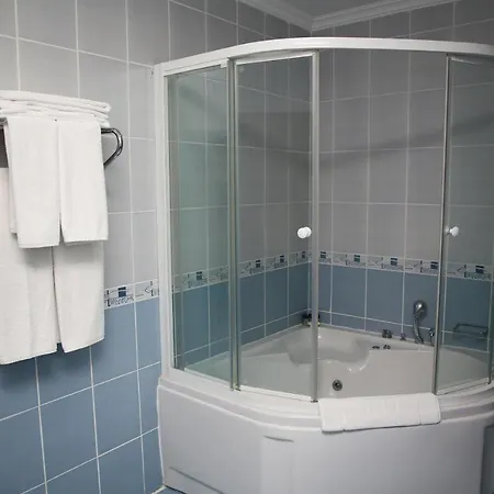 West Davraz Hotel
